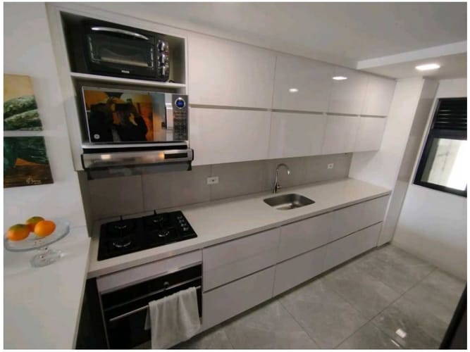 Apartamento de 3 alcobas en venta en Las Acacias, Medellín, 110 m² · foto 9 de 16