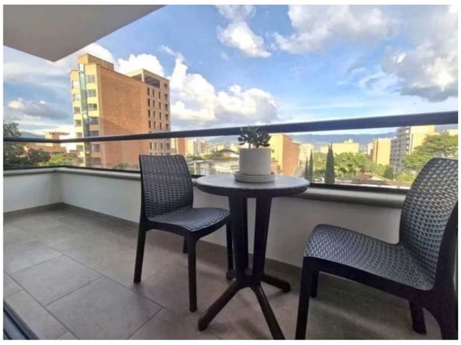 Apartamento de 3 alcobas en venta en Las Acacias, Medellín, 110 m² · foto 10 de 16