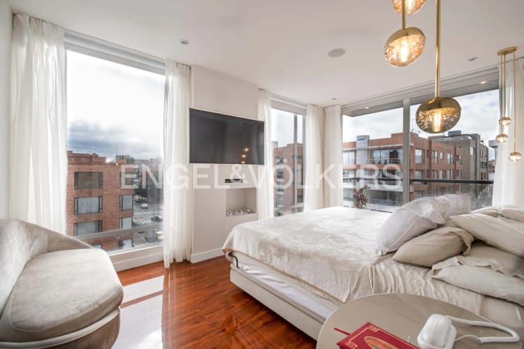 Apartamento de 2 alcobas en venta en Chicó Navarra, Bogotá, 108 m² · foto 11 de 21