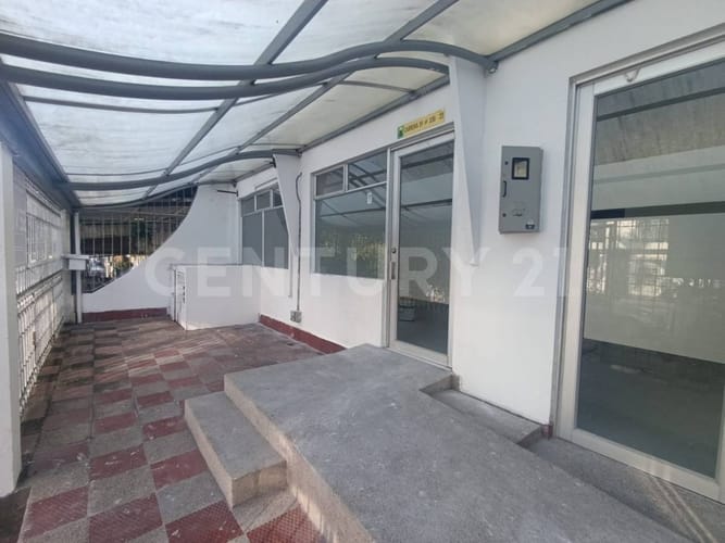 Casa en arriendo en Barzal Bajo Sur, Villavicencio, 250 m² · foto 4 de 18