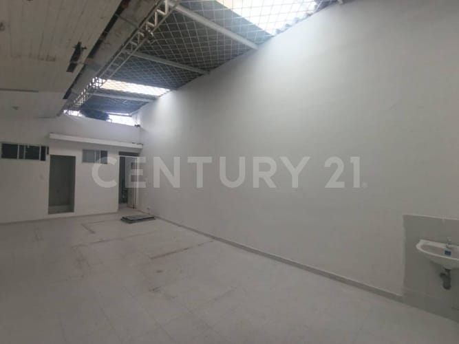Casa en arriendo en Barzal Bajo Sur, Villavicencio, 250 m² · foto 13 de 18
