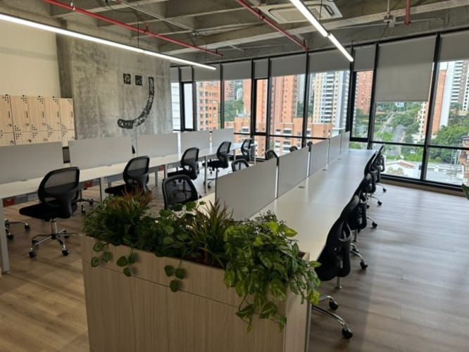 Oficina en arriendo en Alejandría, Medellín, 400 m² · foto 3 de 6