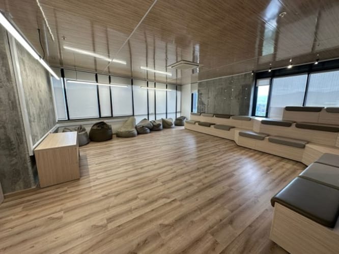 Oficina en arriendo en Alejandría, Medellín, 400 m² · foto 5 de 6