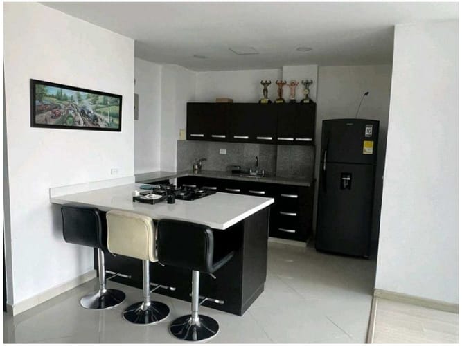 Apartamento de 2 alcobas en venta en Las Acacias, Medellín, 128 m² · foto 2 de 15