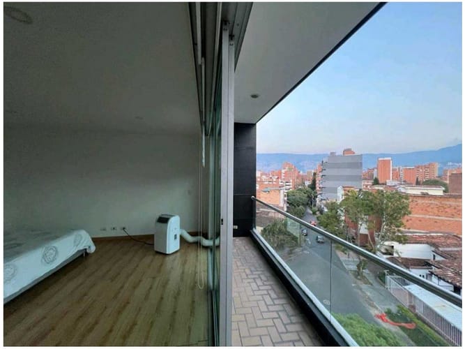 Apartamento de 2 alcobas en venta en Las Acacias, Medellín, 128 m² · foto 4 de 15