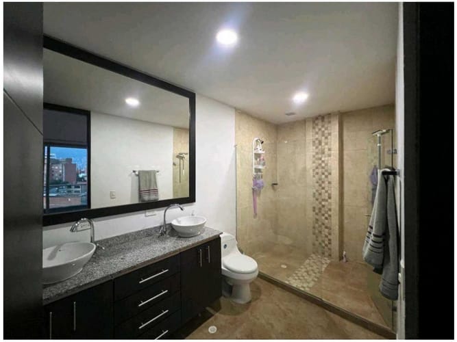Apartamento de 2 alcobas en venta en Las Acacias, Medellín, 128 m² · foto 13 de 15