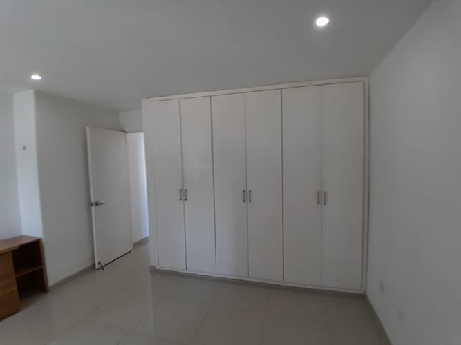 Apartamento de 3 alcobas en venta en Ciudad Jardin, Barranquilla, 101 m² · foto 9 de 16