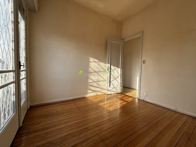 Oficina Sosa Prado- RESERVADO Bulevar y Agraciada Excelente construcción muy amplio 2 baños, balcón muy soleado, bajos gastos comunes · Foto 8