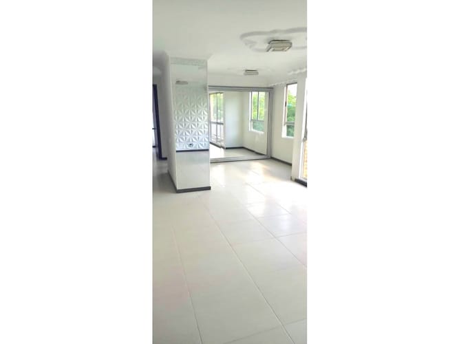 Apartamento de 3 alcobas en venta en Valle Del Lili, Cali, 85 m² · foto 4 de 14