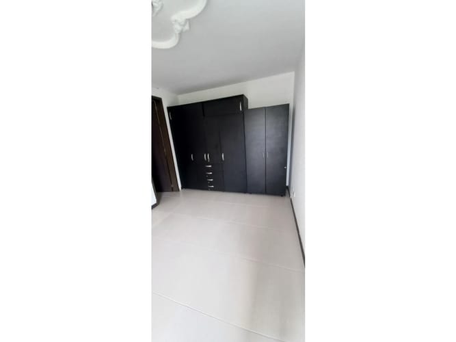 Apartamento de 3 alcobas en venta en Valle Del Lili, Cali, 85 m² · foto 9 de 14