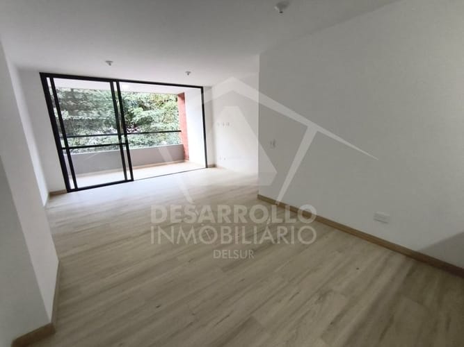 Apartamento de 3 alcobas en arriendo en El Salado, Envigado, 88 m² · foto 2 de 9