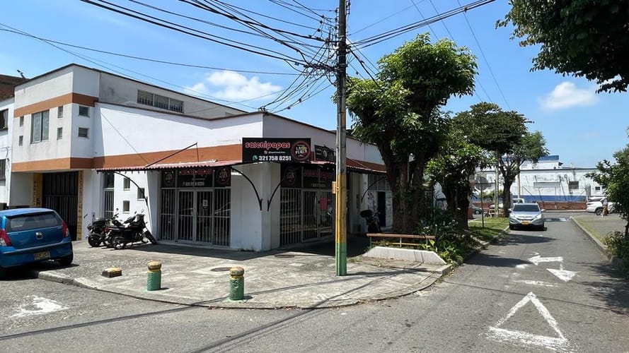 Local en venta en Turin, Pereira, 480 m² · foto 3 de 6