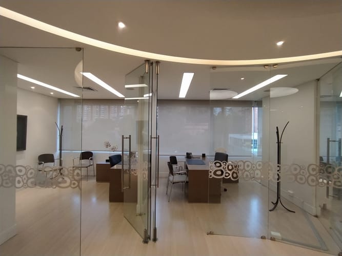 Oficina en arriendo en Villa Carlota, Medellín, 120 m² · foto 8 de 16