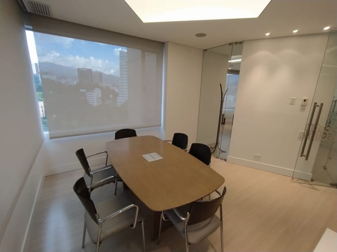 Oficina en arriendo en Villa Carlota, Medellín, 120 m² · foto 9 de 16