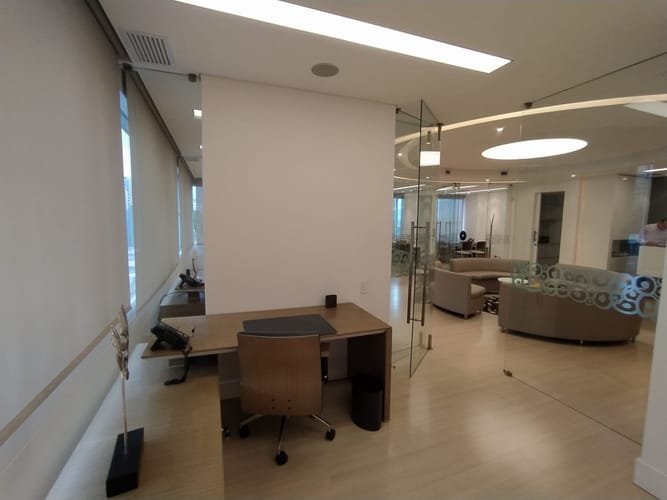 Oficina en arriendo en Villa Carlota, Medellín, 120 m² · foto 10 de 16