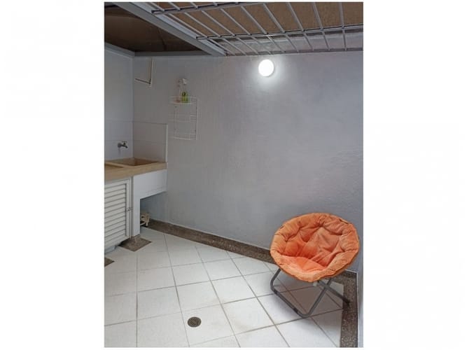 Apartamento de 3 alcobas en venta en Santa Teresita, Medellín, 140 m² · foto 8 de 11