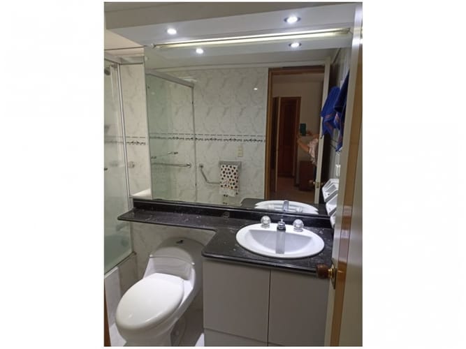Apartamento de 3 alcobas en venta en Santa Teresita, Medellín, 140 m² · foto 11 de 11
