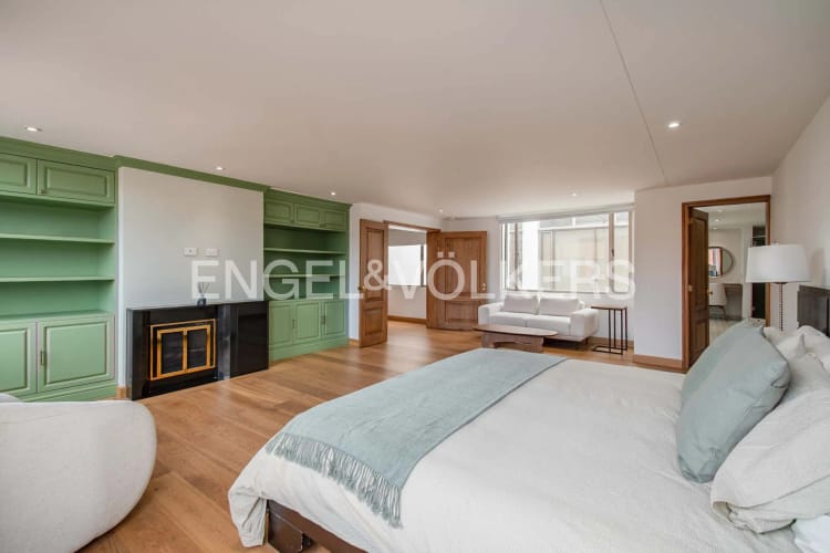 Apartamento de 4 alcobas en venta en La Cabrera, Bogotá, 379 m² · foto 13 de 24