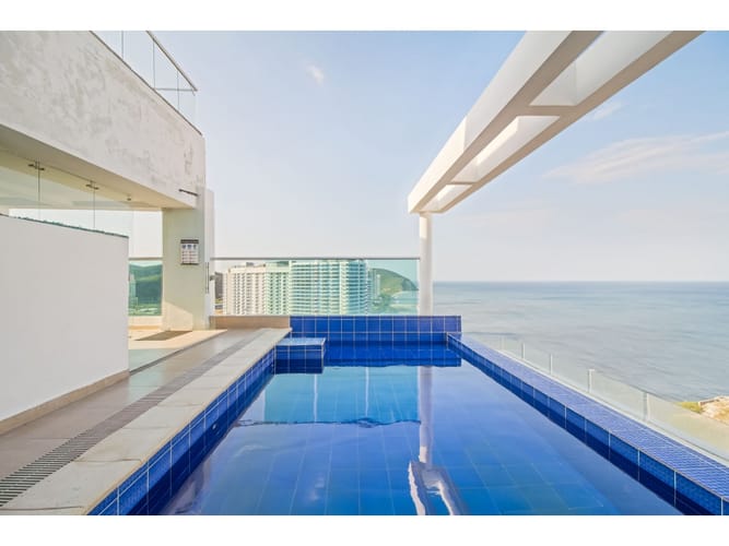 Apartamento de 3 alcobas en venta en Rodadero Sur, Santa Marta, 105 m² · foto 2 de 24