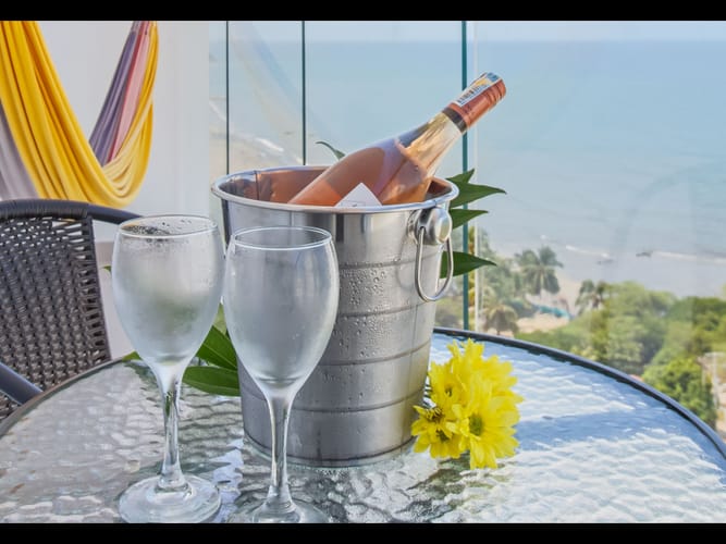 Apartamento de 3 alcobas en venta en Rodadero Sur, Santa Marta, 105 m² · foto 3 de 24