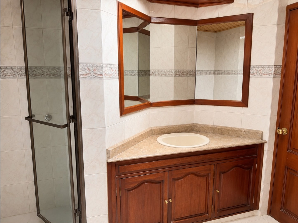 Apartamento en venta en Chico, Bogotá · foto 12 de 19