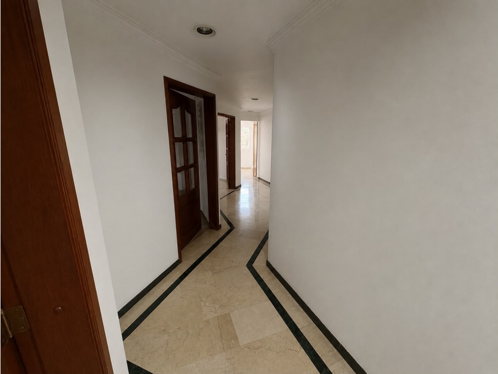 Apartamento en venta en Chico, Bogotá · foto 13 de 19