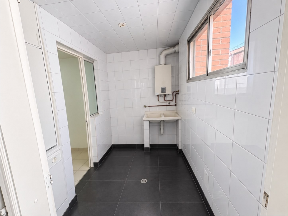 Apartamento en venta en Chico, Bogotá · foto 14 de 19