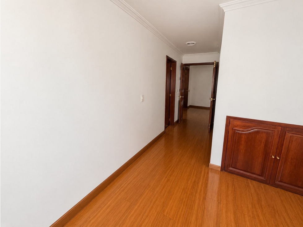 Apartamento en venta en Chico, Bogotá · foto 15 de 19