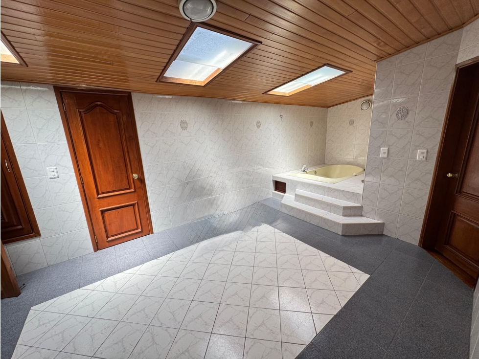 Apartamento en venta en Chico, Bogotá · foto 17 de 19