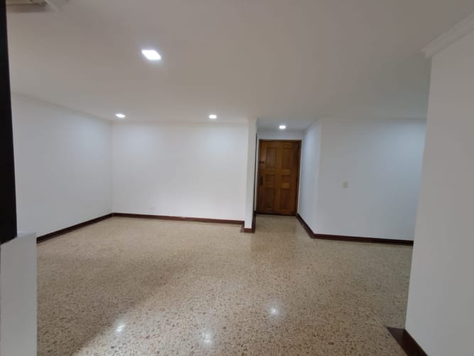 Apartamento de 3 alcobas en arriendo en El Poblado, Medellín, 150 m² · foto 7 de 24