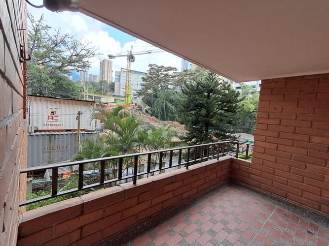 Apartamento de 3 alcobas en arriendo en El Poblado, Medellín, 150 m² · foto 9 de 24