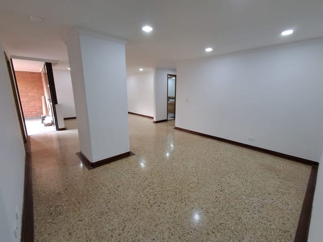 Apartamento de 3 alcobas en arriendo en El Poblado, Medellín, 150 m² · foto 11 de 24