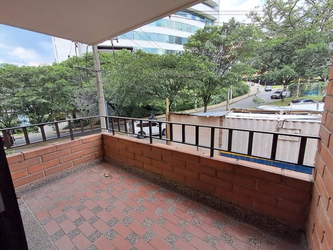 Apartamento de 3 alcobas en arriendo en El Poblado, Medellín, 150 m² · foto 12 de 24