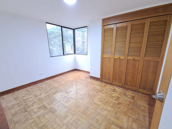 Apartamento de 3 alcobas en arriendo en El Poblado, Medellín, 150 m² · foto 14 de 24