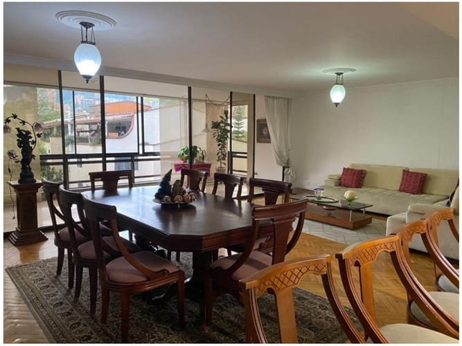 Apartamento de 3 alcobas en venta en El Poblado, Medellín, 217 m² · foto 5 de 12