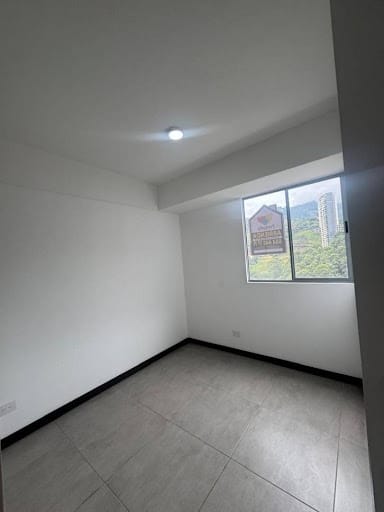 Apartamento de 3 alcobas en arriendo en Las Lomitas, Sabaneta, 82 m² · foto 8 de 12