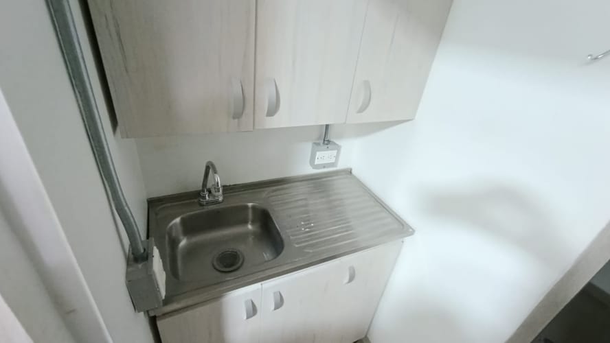 Oficina en arriendo en Suramericana, Medellín, 85 m² · foto 4 de 11
