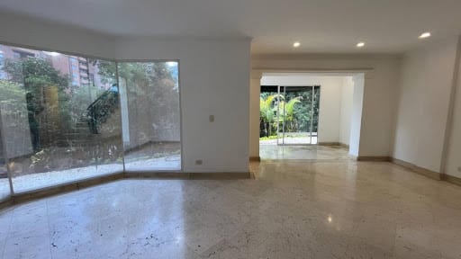 Casa de 4 alcobas en arriendo en El Esmeraldal, Envigado, 226 m² · foto 3 de 24