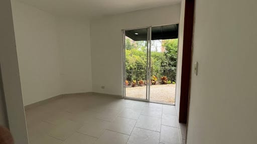 Casa de 4 alcobas en arriendo en El Esmeraldal, Envigado, 226 m² · foto 9 de 24