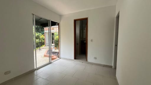 Casa de 4 alcobas en arriendo en El Esmeraldal, Envigado, 226 m² · foto 10 de 24
