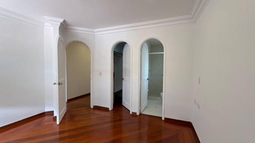Casa de 4 alcobas en arriendo en El Esmeraldal, Envigado, 226 m² · foto 17 de 24