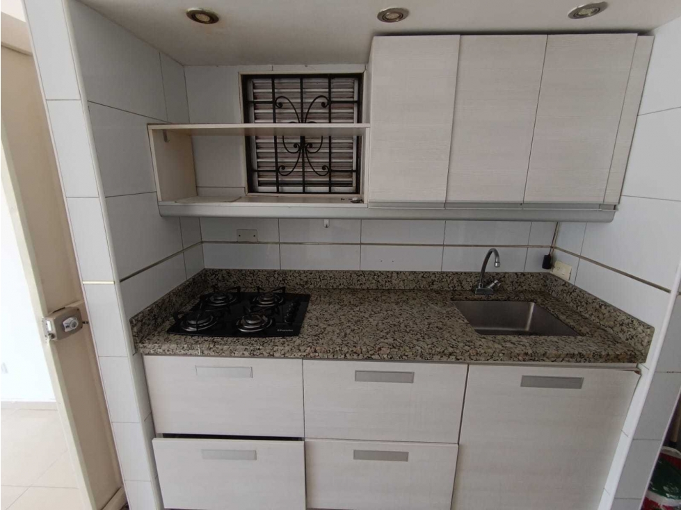 Apartaestudio en arriendo en Colon, Medellín, 40 m² · foto 3 de 17
