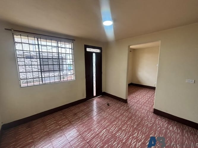 Casa de 2 alcobas en venta en Sucre, Medellín, 66 m² · foto 6 de 13