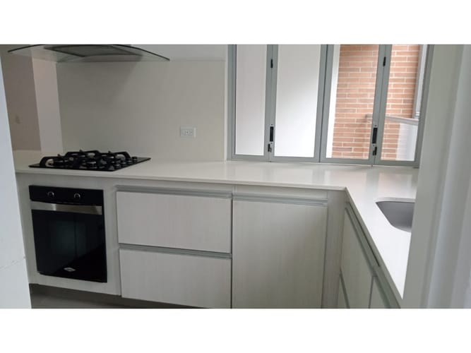 Apartamento de 3 alcobas en arriendo en Vía Las Palmas, Medellín, 105 m² · foto 6 de 24