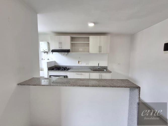 Apartamento de 2 alcobas en arriendo en Chile, La Estrella, 80 m² · foto 2 de 19