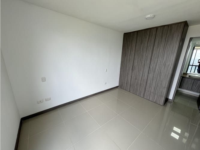 Apartamento de 2 alcobas en venta en Avenida Centenario, Armenia, 66 m² · foto 5 de 11