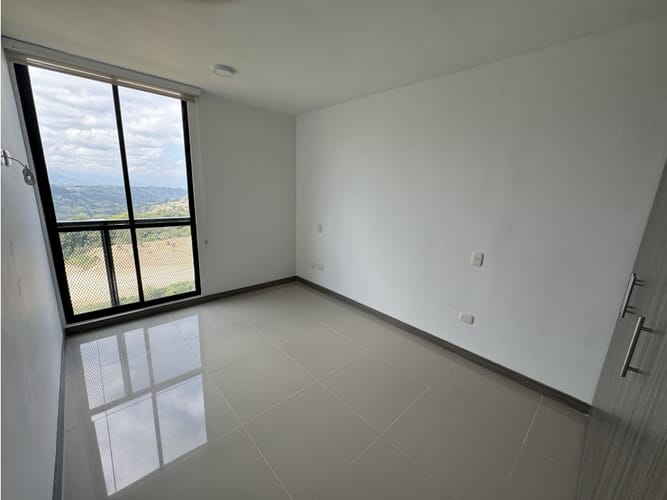 Apartamento de 2 alcobas en venta en Avenida Centenario, Armenia, 66 m² · foto 6 de 11