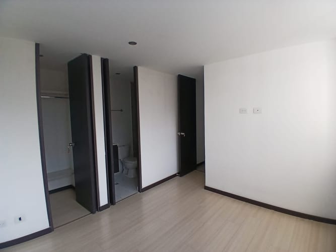 Apartamento de 3 alcobas en arriendo en Ditaires, Itagüí, 78 m² · foto 16 de 20