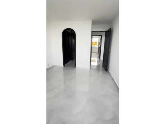 Apartaestudio en venta en Pinares, Bogotá, 110 m² · foto 4 de 16