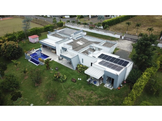 Casa de 6 alcobas en venta en Combia, Pereira, 550 m² · foto 3 de 24